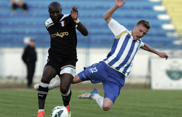 VIDEO Copoul în beznă » Sorin Cîrţu nu a reuşit să revigoreze Iaşiul: 0-2 cu Astra