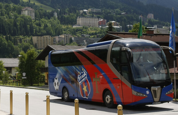 Transport de campioană » Steaua şi-a branduit autocarul cu numărul 24