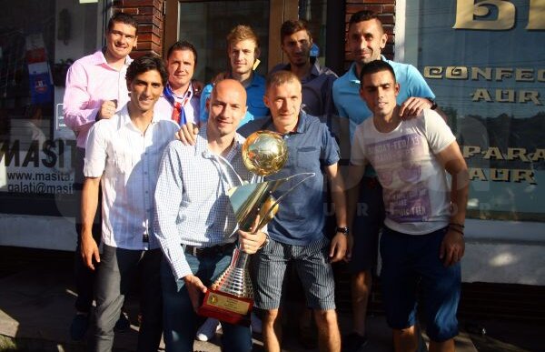 FOTO Sărbatoarea Oţelului » Gălăţenii au sărbătorit astăzi doi ani de la cîştigarea titlului