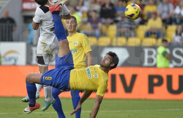 VIDEO&FOTO Cadou pentru Pandurii » Petrolul - Astra 1-1 şi ambele echipe au ratat şansa să urce pe locul 2