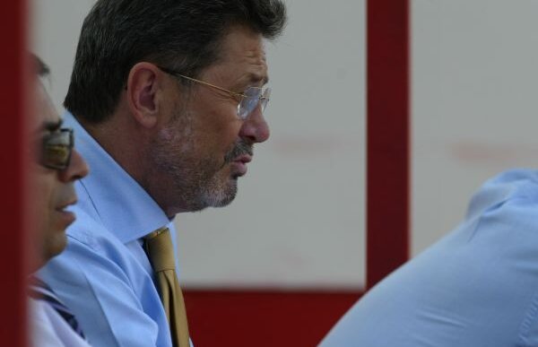 Mister a suferit un puseu de tensiune, cînd a aflat că a fost demis: "Anghelache se ocupa de spionaj!"