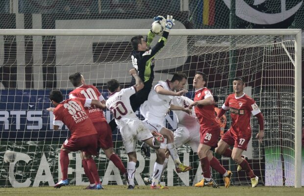 "Cîinii", aproape de al doilea transfer » Dinamo îşi asigură poarta cu un jucător străin!