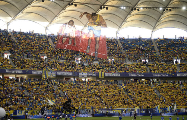 FOTO Marea galbenă 3D » Fanii Petrolului au pus stăpînire pe National Arena