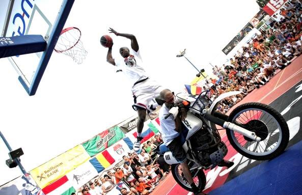 În el stă soarta baschetului 3x3! » "Cronometrul uman" vine la Wizz Air Sport Arena Streetball!