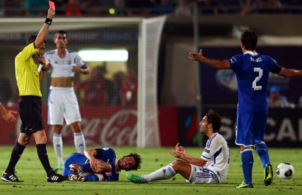 VIDEO Nemilos cu gazdele » Haţegan i-a lăsat în ”zece” pe durii israelieni, umiliţi de Italia (0-4)