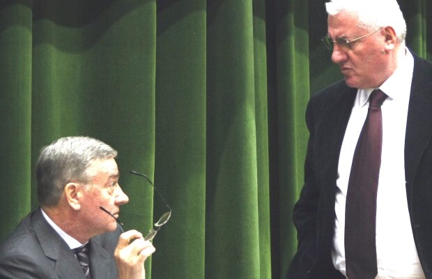 Şefii fotbalului românesc s-au încăierat în Comitetul Executiv de ieri » Dragomir către Sandu: ”Eşti o curvă ordinară!”,  Naşu': ”Mitică s-a înroşit un pic”