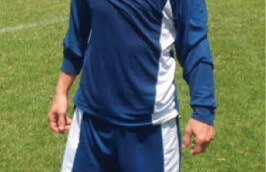 Ochi de sticlă, picior de fotbalist