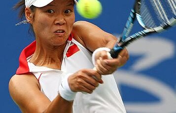 Sferturile feminine de la Wimbledon: A. Radwanska - Na Li, "derby-ul" fazei!