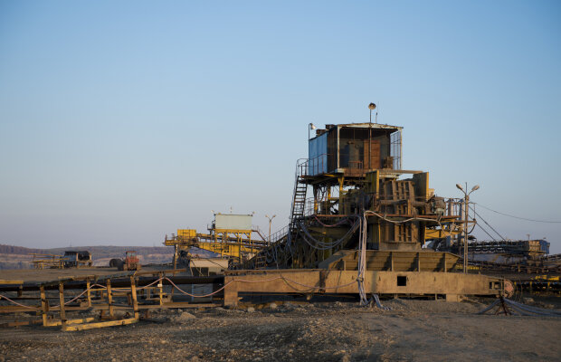 Intervenţie promptă a poliţiei. La un an după publicarea investigaţiei în Gazetă, descind în forţă la Pandurii