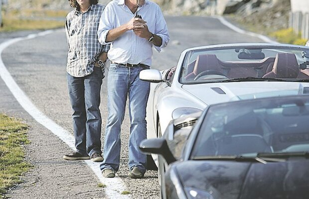 Clarkson vs imigranţi » Un editorial caustic în ediţia de vară a TopGear România