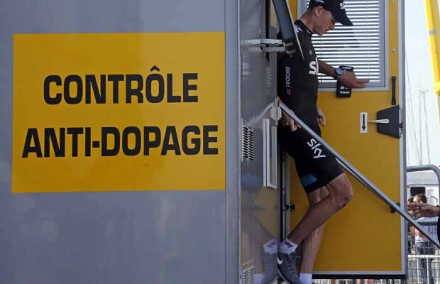 Bănuit de dopaj, Chris Froome e apărat de David Millar: "E un fenomen!"