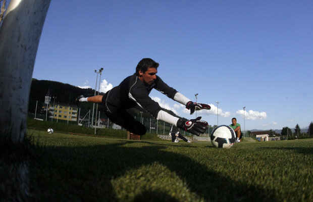 Taborda plînge după bani » Fostul portar al Braşovului: "Am primit jumate de salariu în cinci luni" :X