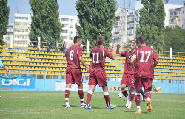 FOTO&VIDEO Giuleştenii se menţin în formă cu amicale » Rapid, victorie la scor împotriva celor de la Juventus Bucureşti