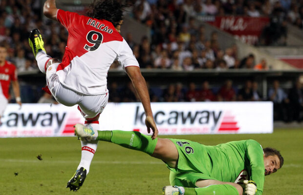 VIDEO "Tigrul" Falcao e rănit, dar tot muşcă » Lovit de adversari, columbianul a reuşit să marcheze la debut