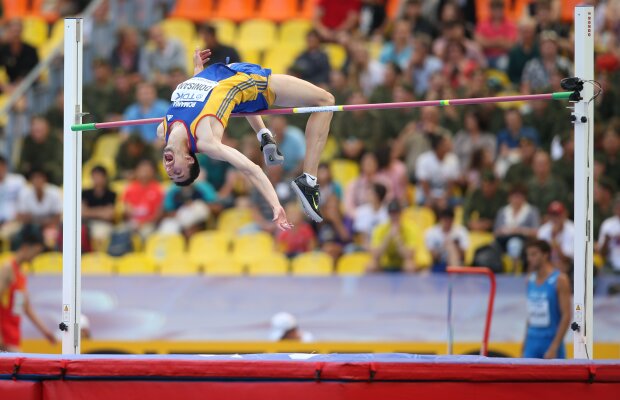 Primul sub linie » Mihai Donişan a ratat calificarea în finala de săritură în înălţime
