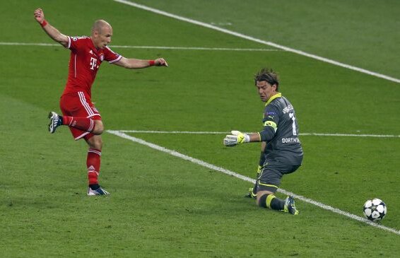 Mai comunist decît Marx! » Preşedintele lui Eintracht vrea bani din profitul lui Bayern!