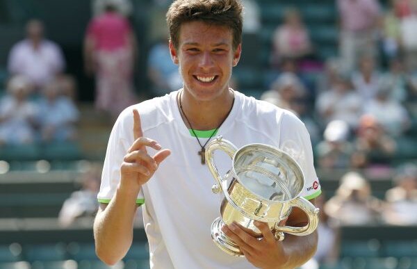 Unul dintre cei mai buni juniori ai lumii, italianul Gianluigi Quinzi, îi atacă pe "greii" tenisului: "Nadal şi Federer nu sînt prinşi dopaţi, pe cînd cei de pe locurile 30-40, da!"