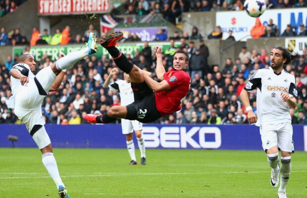 VIDEO Van Rocket! » Execuţie cu stil, Van Persie. Swansea n-a avut nici o şansă în faţa olandezului