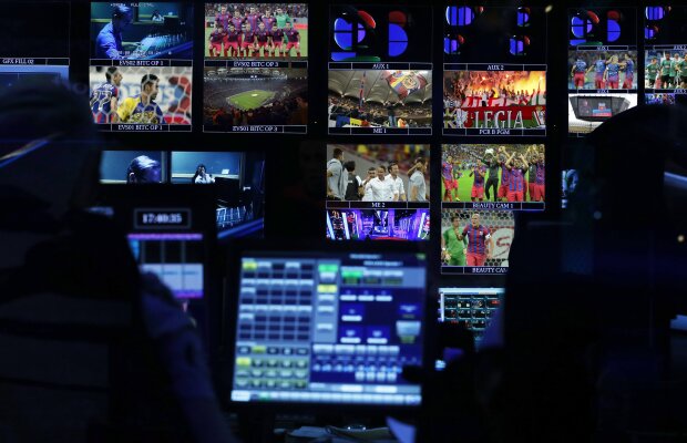 4 comentatori şi 20 de camere TV » Ce pregătesc televiziunile înainte, în timpul şi după meciul Steaua - Legia