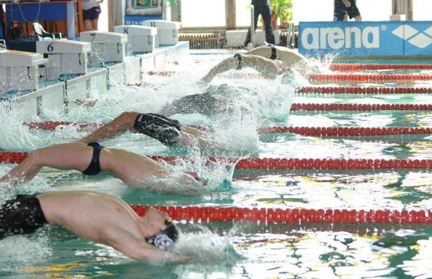 Înotător român reţinut pentru trafic de droguri!