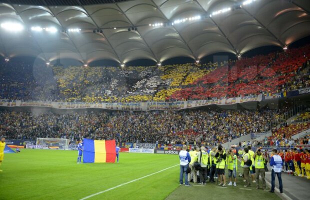 FOTO Un stadion cît o patrie » Suporterii naţionalei i-au dus către victorie pe jucătorii lui Piţurcă
