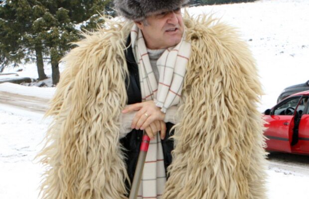 Jurnaliştii germani ocupă trei sferturi din prezentarea Stelei cu datele despre Becali: ”Oier cu chemare divină”