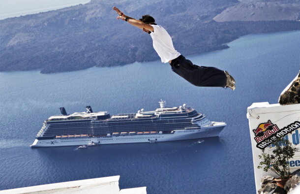 Freerunning în Santorini » Red Bull Art of Motion a dus totul la extrem