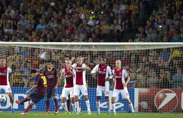 VIDEO Leopardul » Răspunsul lui Messi pentru Ronaldo: hat-trick cu Ajax!