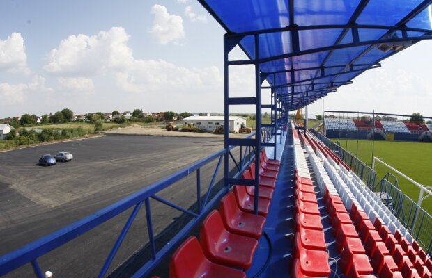 Steaua, clasa economy » "Roş-albaştrii" vor găzdui meciul cu Avîntul Bîrsana pe un stadion cu 2.700 de locuri