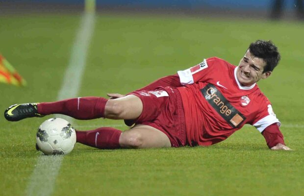 Dinamoviştii pierd două piese de bază » Matei şi Boubacar, 14 zile out!