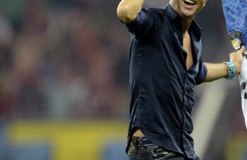 MM iese din nou la atac: "Rataţii agresivi pot vorbi singuri pînă la noua eclipsă"