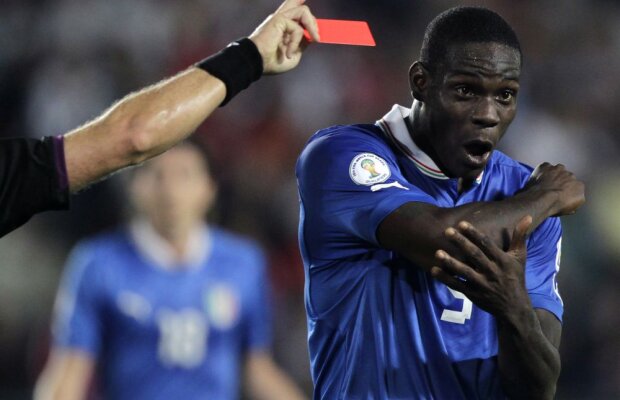 Furios! Şi pedepsit? » Balotelli a devenit din nou erou negativ. A agresat un cameraman