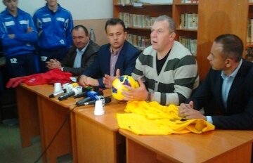 Steliştii s-au revanşat faţă de adversarii din cupă » Bîrfa zilei la Bîrsana: "Becali, noul patron al Avîntului" :D