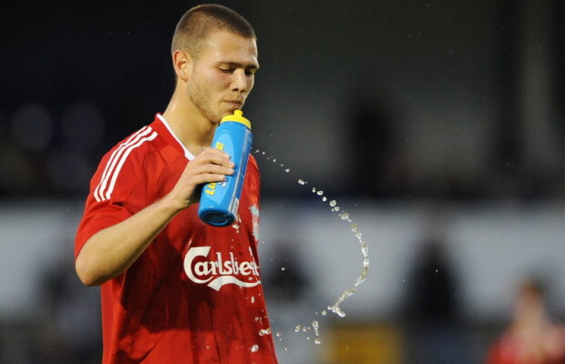 FC Braşov a transferat doi jucători. Unul dintre ei a trecut pe la Liverpool