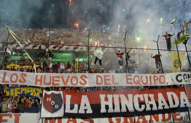 VIDEO şi FOTO Numai în Argentina! Imagini fabuloase: 40.000 de fani au venit să încurajeze liderul la antrenament!