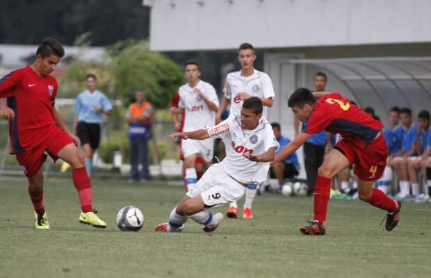 Dezvăluiri incendiare la Radio GSP: "Un antrenor din Liga 1 va fi demis după intervenţii politice!" » Situaţie incredibilă la juniori