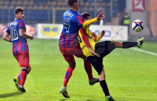 Foşti antrenori ai Stelei îl critică dur pe Reghecampf: "Nu se poate să joci cu 3 fundaşi centrali împotriva Coronei"