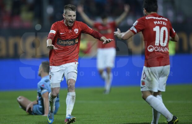 FOTO şi VIDEO "Cîinii" urcă pe 6 şi-l demit pe Pelici » Dinamo - FC Braşov 2-1