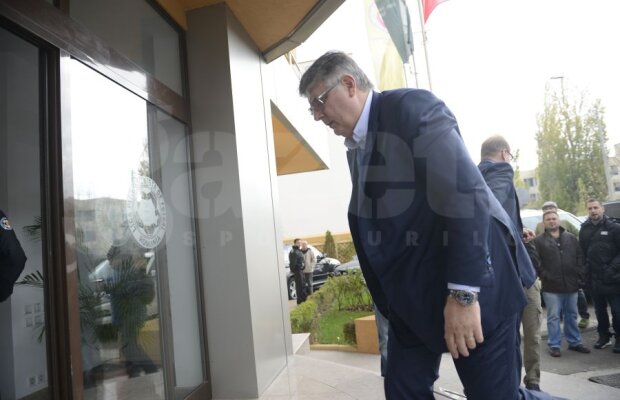 Anunţ bombă: "Iorgulescu îşi dă demisia şi revine Dragomir. Ponta nu-l va mai susţine" » Suma prejudiciată este imensă