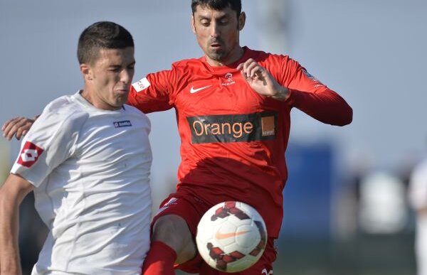 Danciu devine profesor » Noul team-manager al lui Dinamo şi-a dirijat jucătorii din teren la amicalul cu Cernica