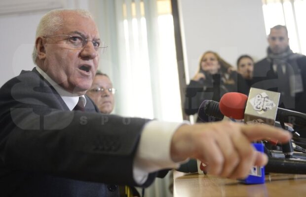 Declaraţii tari ale lui Dragomir la Radio GSP: "Cartea mea şi a lui Becali vor rupe tot! Giovanni, că Gigi n-are istorie"