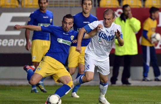 Pandurii şi Petrolul sînt anchetate de Corpul de Control Financiar al UEFA » Astra a scăpat