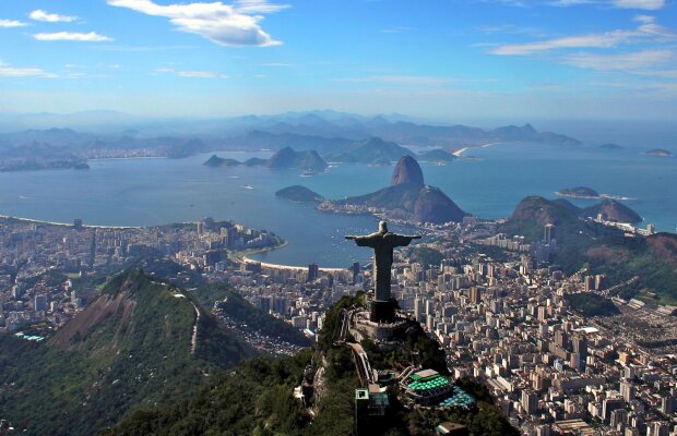 Suferinţă italiană în soarele Braziliei » Mondialul a început! S-au stabilit grupele turneului: Italia, marea perdantă. Programul complet