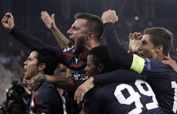 Oly ca Grecia » Elada e din nou în sărbătoare: Olympiakos s-a calificat en-fanfare în optimile Ligii