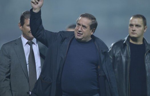 Ioan Niculae îi taxează pe fanii Stelei: "Nişte derbedei" » Patronul Astrei promite revanşa: "Îi batem la Giurgiu!"