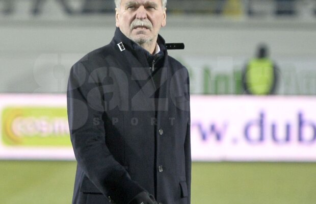 Dinu Gheorghe îi atacă iar pe stelişti: "Trăgeau de timp la final, nu ştiau cum să se scoată"