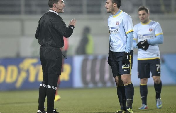 Cifre penibile în arbitrajul din Liga 1 » 6 din 7 partide între favoritele la titlu au fost viciate! :O