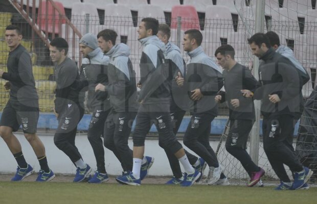 A avut stări de greaţă » Un stelist nu a terminat antrenamentul din cauza unei indigestii