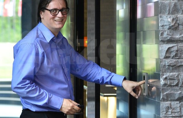 Tînărul jurist misterios al lui Gică Popescu este băiatul lui Bivolaru!