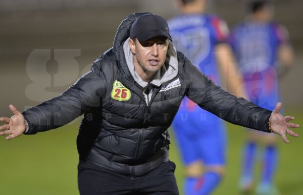 Reghecampf analizează transferurile rivalelor » De ce n-a plecat în această iarnă şi cînd ar putea părăsi Steaua